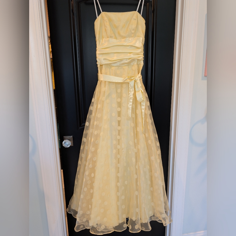 Masquerade Strapless Yellow Polka Dot Formal Prom Dress Juniors 7/8